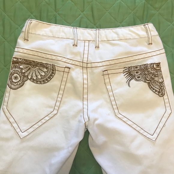 White Embroidered Kenzie Girl Jean - Picture 2 of 6